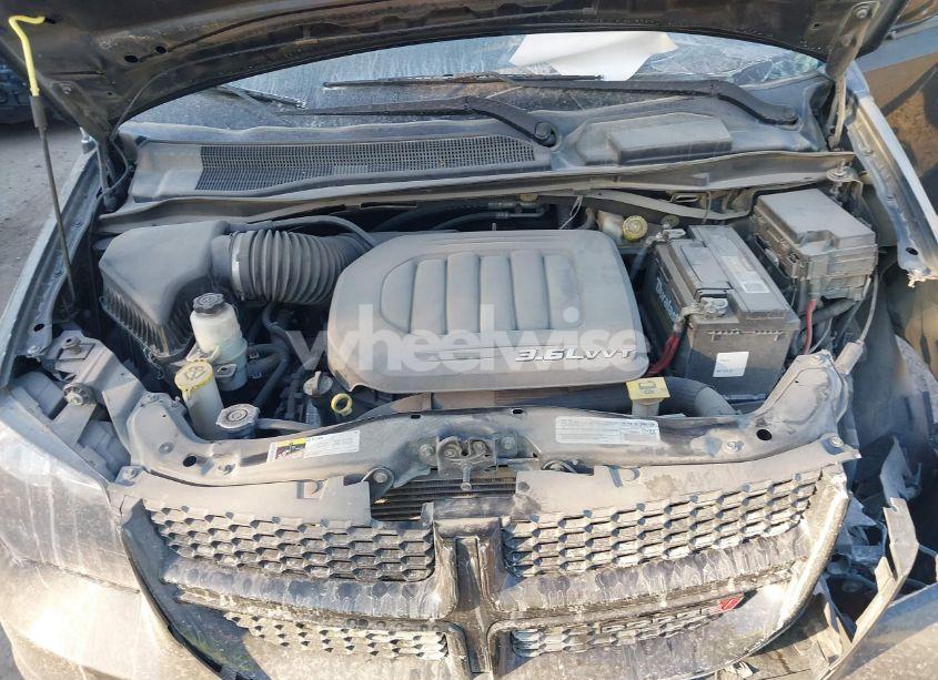 Photo 10 of 2018 Dodge Grand CARAVAN SE PLUS (VIN 2C4RDGBG9JR200610)