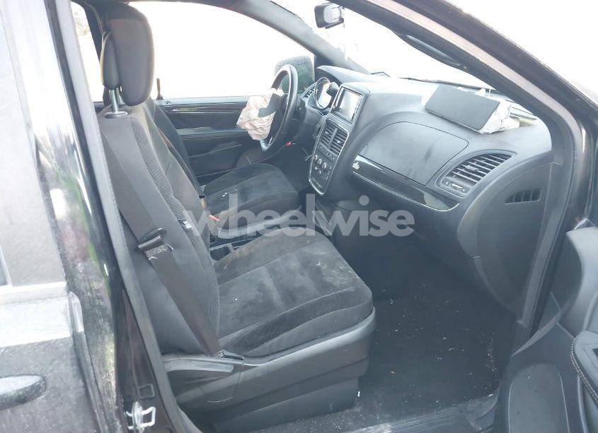 Photo 5 of 2018 Dodge Grand CARAVAN SE PLUS (VIN 2C4RDGBG9JR200610)