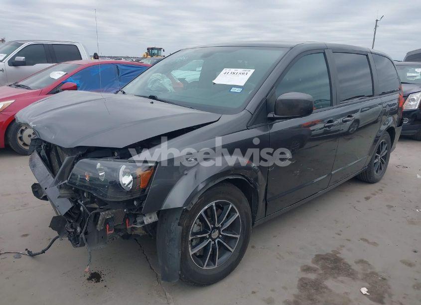 Photo 2 of 2018 Dodge Grand CARAVAN SE PLUS (VIN 2C4RDGBG9JR304272)