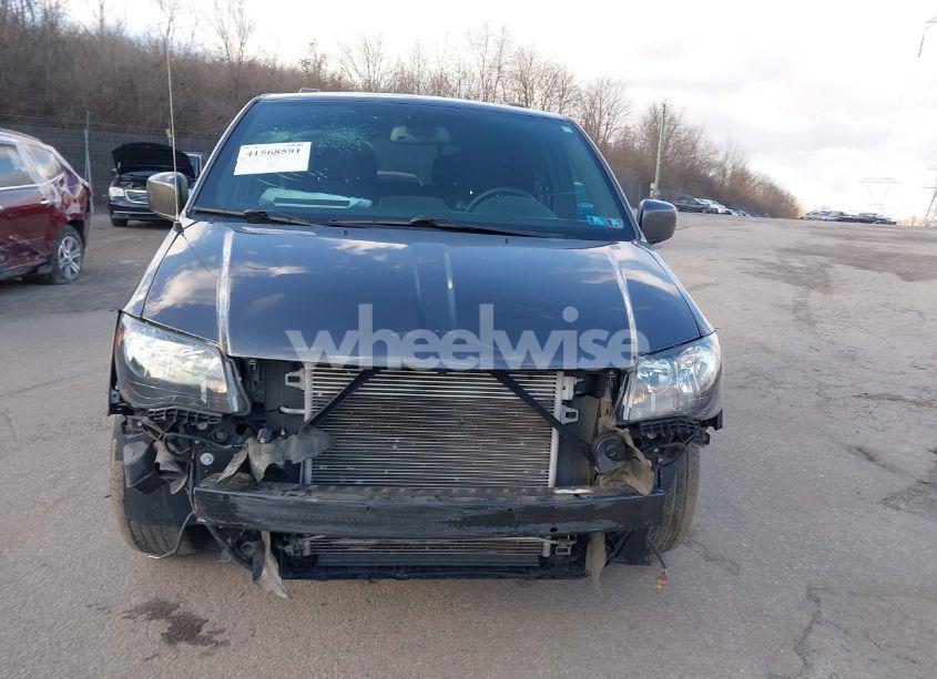 Photo 13 of 2018 Dodge Grand CARAVAN SE PLUS (VIN 2C4RDGBG9JR304692)