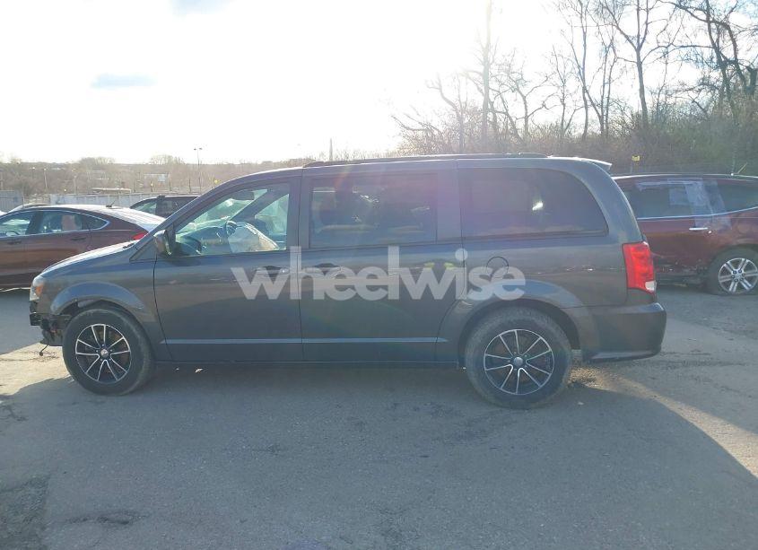 Photo 15 of 2018 Dodge Grand CARAVAN SE PLUS (VIN 2C4RDGBG9JR304692)