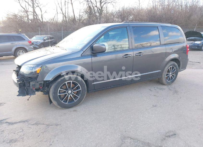 Photo 2 of 2018 Dodge Grand CARAVAN SE PLUS (VIN 2C4RDGBG9JR304692)