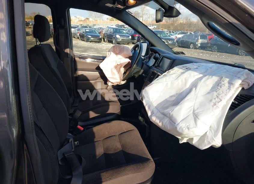 Photo 5 of 2018 Dodge Grand CARAVAN SE PLUS (VIN 2C4RDGBG9JR304692)