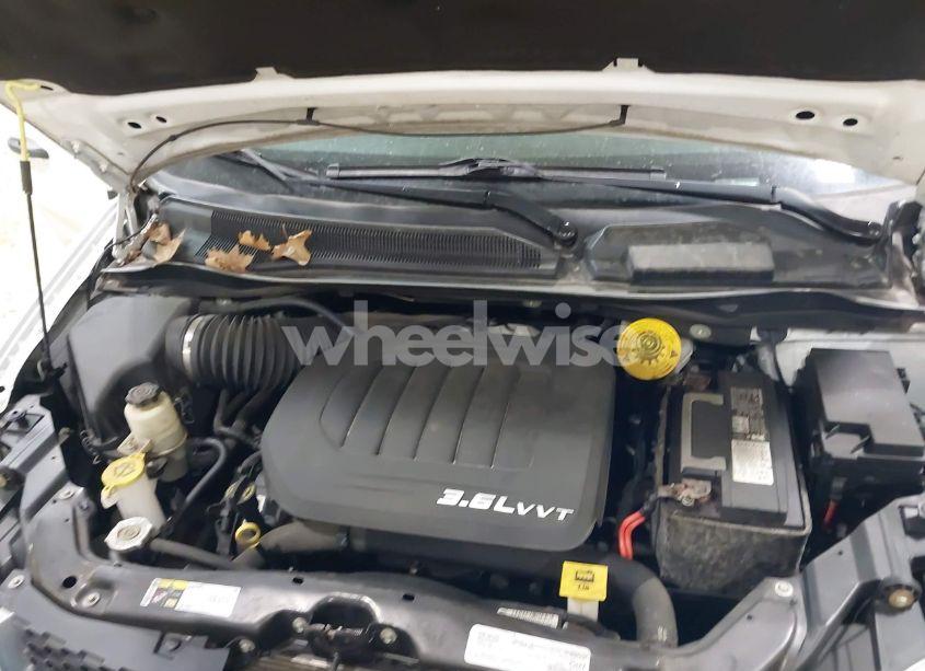 Photo 10 of 2019 Dodge Grand CARAVAN SE (VIN 2C4RDGBG9KR501685)