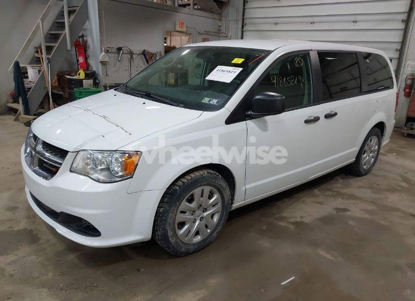 Photo 2 of 2019 Dodge Grand CARAVAN SE (VIN 2C4RDGBG9KR501685)