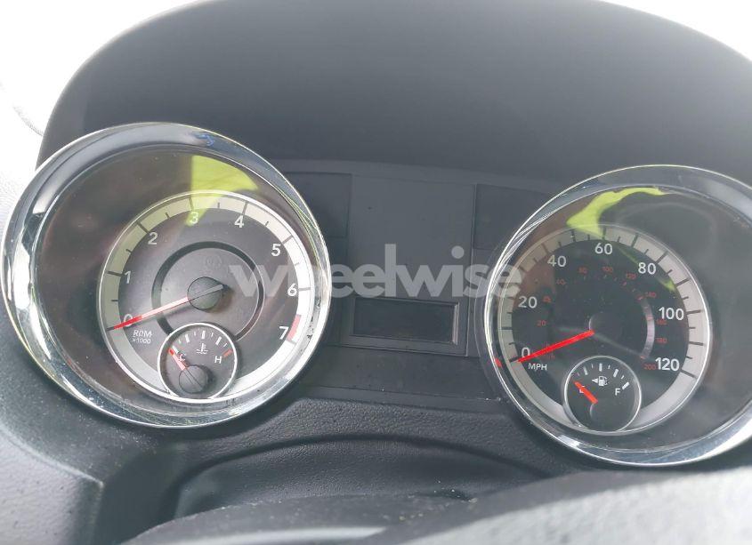 Photo 2 of 2019 Dodge Grand CARAVAN SE (VIN 2C4RDGBG9KR568349)