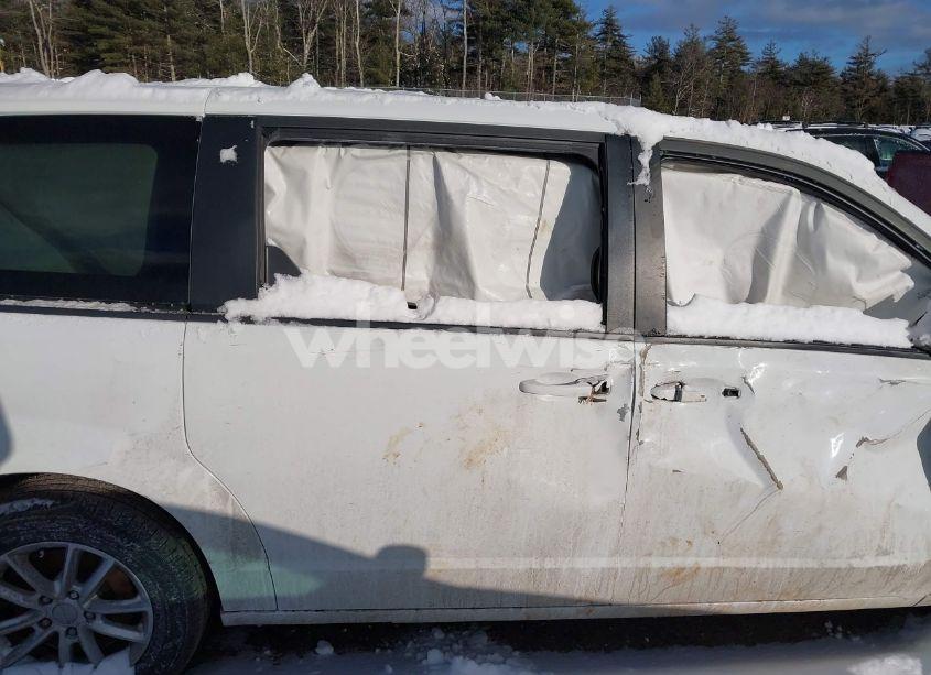 Photo 14 of 2019 Dodge Grand CARAVAN SE 35TH ANNIVERSARY EDITION (VIN 2C4RDGBG9KR805583)