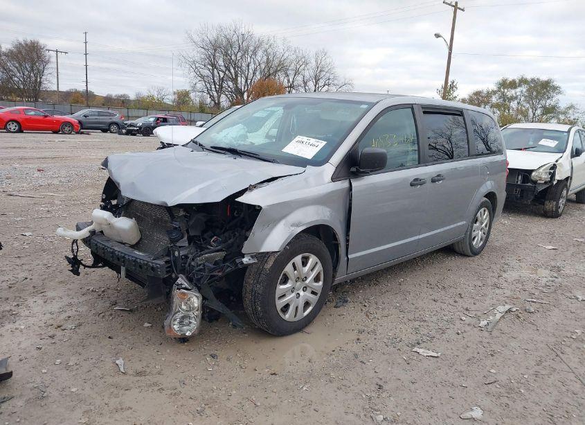 Photo 2 of 2019 Dodge Grand CARAVAN SE (VIN 2C4RDGBG9KR809410)