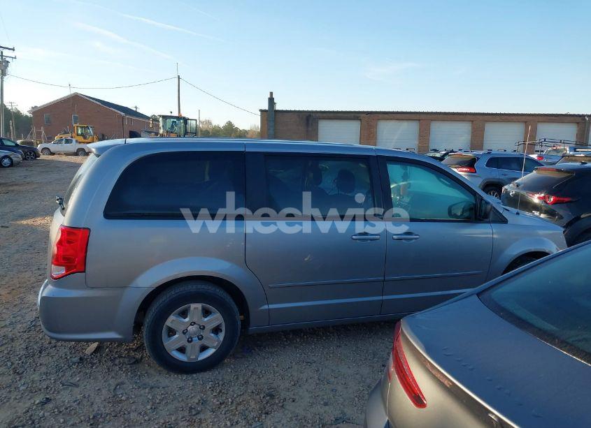 Photo 14 of 2013 Dodge Grand CARAVAN SE (VIN 2C4RDGBGXDR612619)