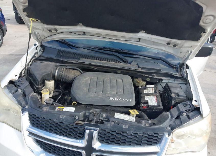 Photo 10 of 2013 Dodge Grand CARAVAN SE (VIN 2C4RDGBGXDR723218)