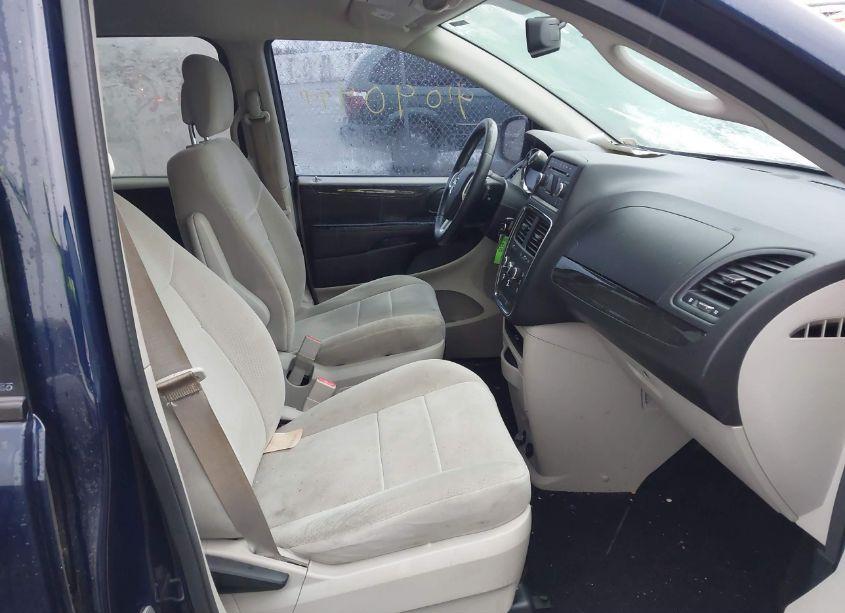 Photo 5 of 2014 Dodge Grand CARAVAN SE (VIN 2C4RDGBGXER104748)