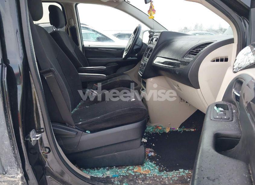 Photo 5 of 2014 Dodge Grand CARAVAN SE (VIN 2C4RDGBGXER138141)