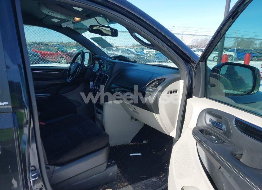 Photo 5 of 2014 Dodge Grand CARAVAN SE 30TH ANNIVERSARY (VIN 2C4RDGBGXER226395)