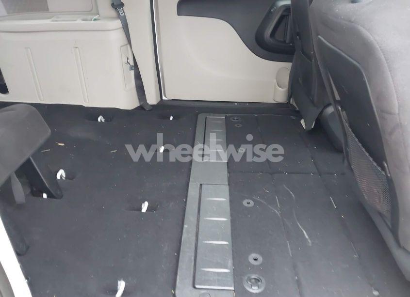 Photo 8 of 2014 Dodge Grand CARAVAN SE (VIN 2C4RDGBGXER355253)