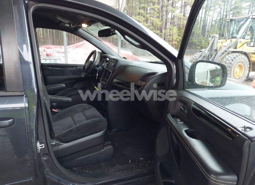 Photo 5 of 2014 Dodge Grand CARAVAN SE 30TH ANNIVERSARY (VIN 2C4RDGBGXER420862)