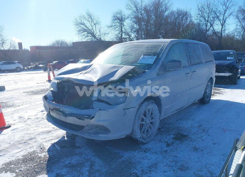 Photo 2 of 2015 Dodge Grand CARAVAN SE (VIN 2C4RDGBGXFR568091)