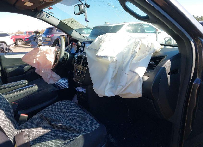 Photo 5 of 2015 Dodge Grand CARAVAN SE (VIN 2C4RDGBGXFR593525)