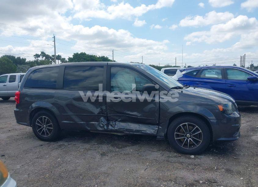 Photo 13 of 2015 Dodge Grand CARAVAN SE (VIN 2C4RDGBGXFR682995)