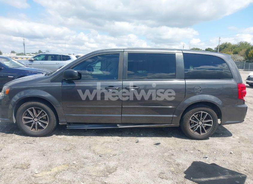 Photo 14 of 2015 Dodge Grand CARAVAN SE (VIN 2C4RDGBGXFR682995)