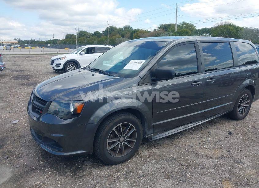 Photo 2 of 2015 Dodge Grand CARAVAN SE (VIN 2C4RDGBGXFR682995)