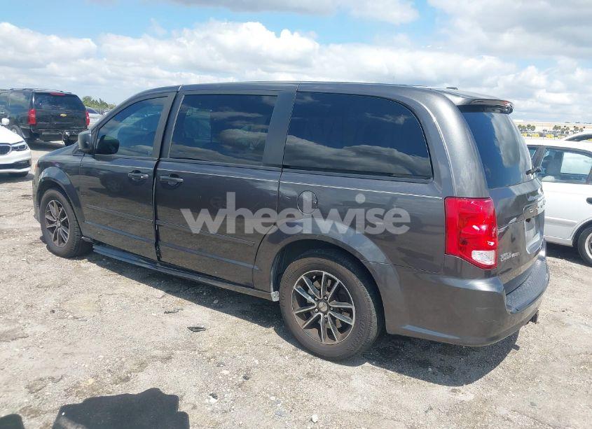 Photo 3 of 2015 Dodge Grand CARAVAN SE (VIN 2C4RDGBGXFR682995)