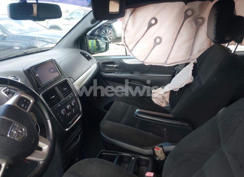 Photo 5 of 2015 Dodge Grand CARAVAN SE (VIN 2C4RDGBGXFR682995)