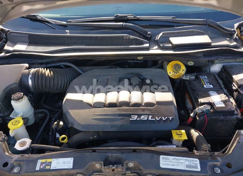 Photo 10 of 2015 Dodge Grand CARAVAN SE (VIN 2C4RDGBGXFR687873)