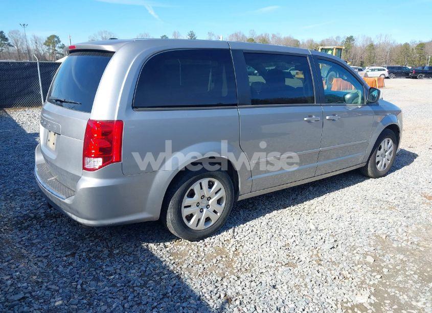 Photo 4 of 2015 Dodge Grand CARAVAN SE (VIN 2C4RDGBGXFR687873)
