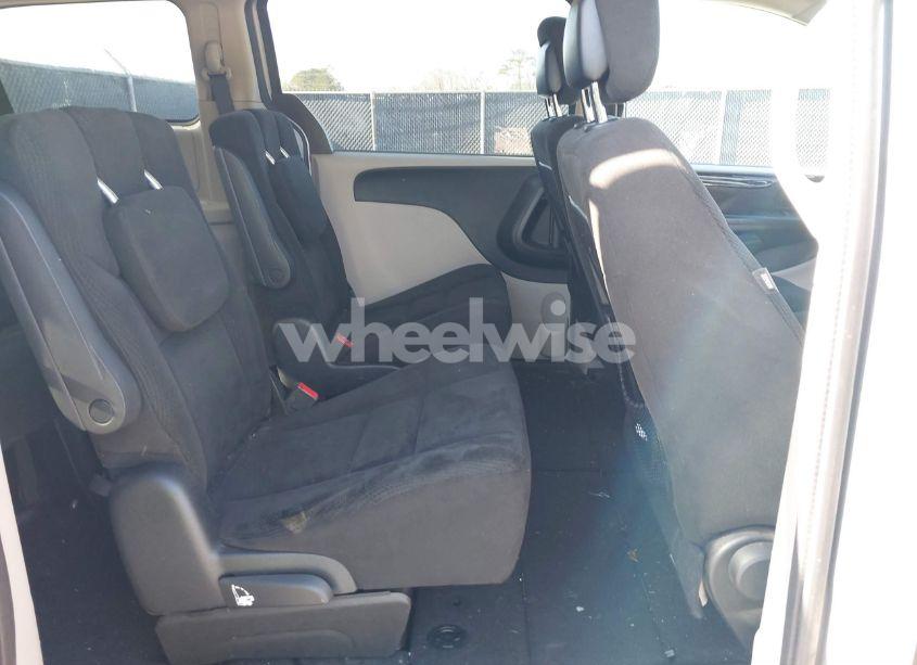 Photo 8 of 2015 Dodge Grand CARAVAN SE (VIN 2C4RDGBGXFR687873)