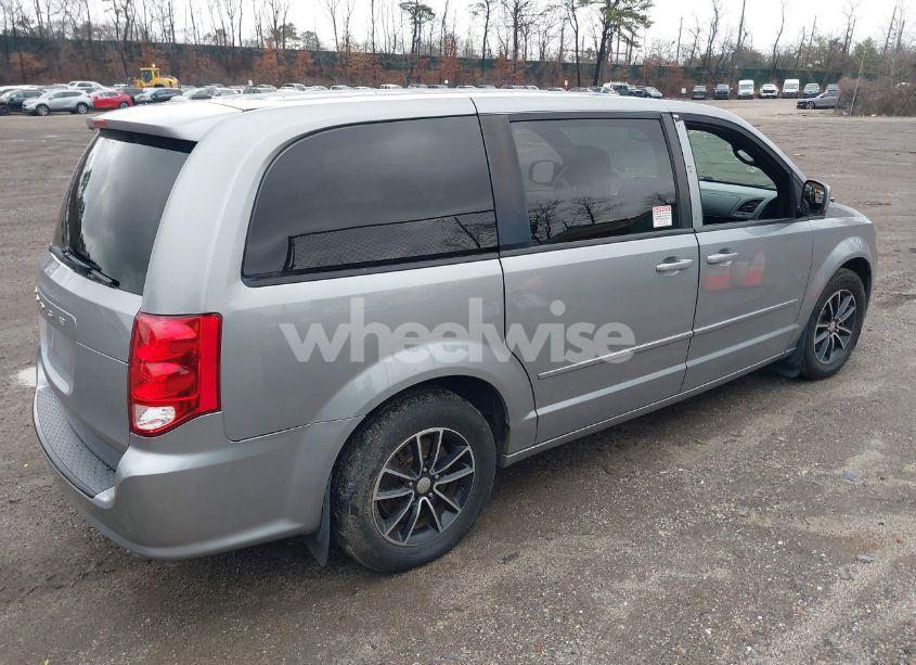 Photo 4 of 2015 Dodge Grand CARAVAN SE PLUS (VIN 2C4RDGBGXFR704185)