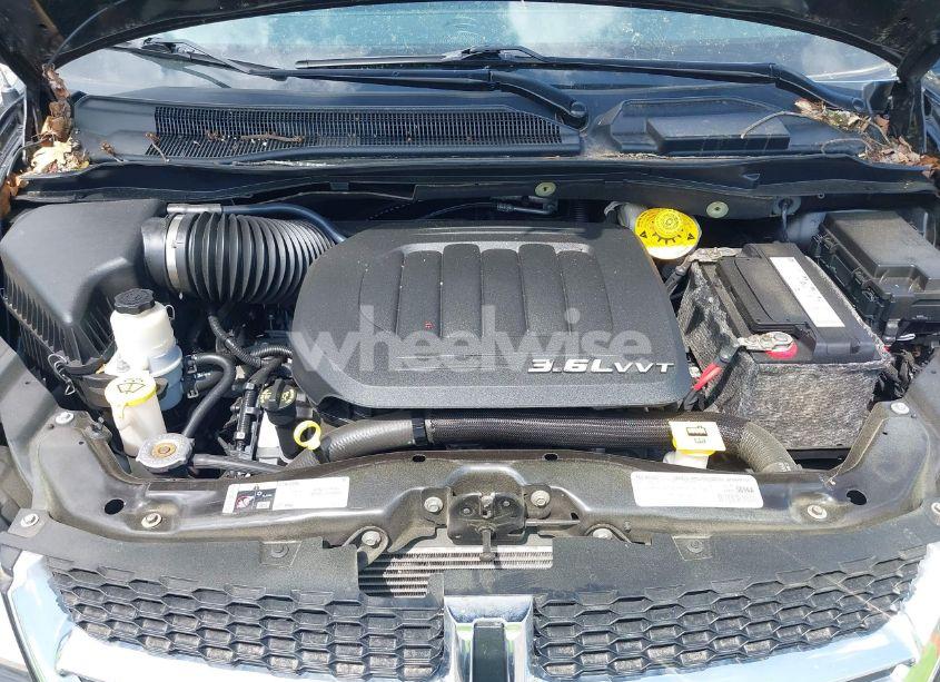 Photo 10 of 2016 Dodge Grand CARAVAN SE (VIN 2C4RDGBGXGR100119)