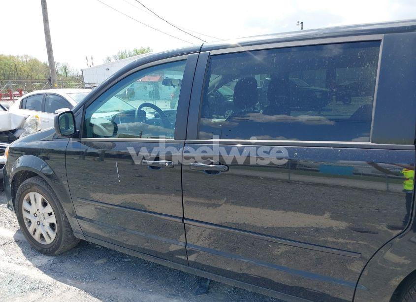 Photo 14 of 2016 Dodge Grand CARAVAN SE (VIN 2C4RDGBGXGR100119)