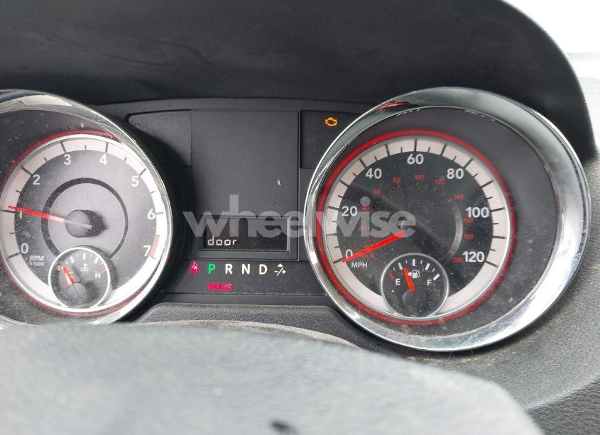 Photo 7 of 2016 Dodge Grand CARAVAN SE (VIN 2C4RDGBGXGR170154)