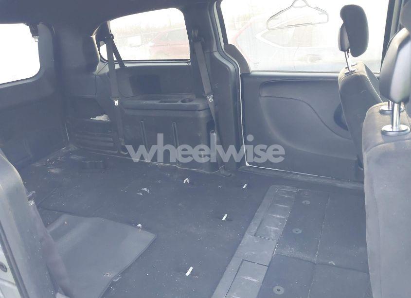 Photo 8 of 2016 Dodge Grand CARAVAN SE PLUS (VIN 2C4RDGBGXGR170252)