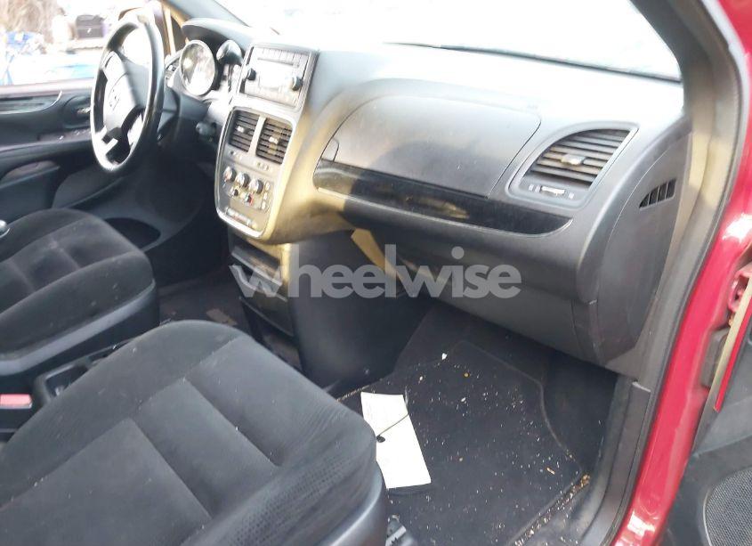 Photo 5 of 2016 Dodge Grand CARAVAN SE PLUS (VIN 2C4RDGBGXGR196690)