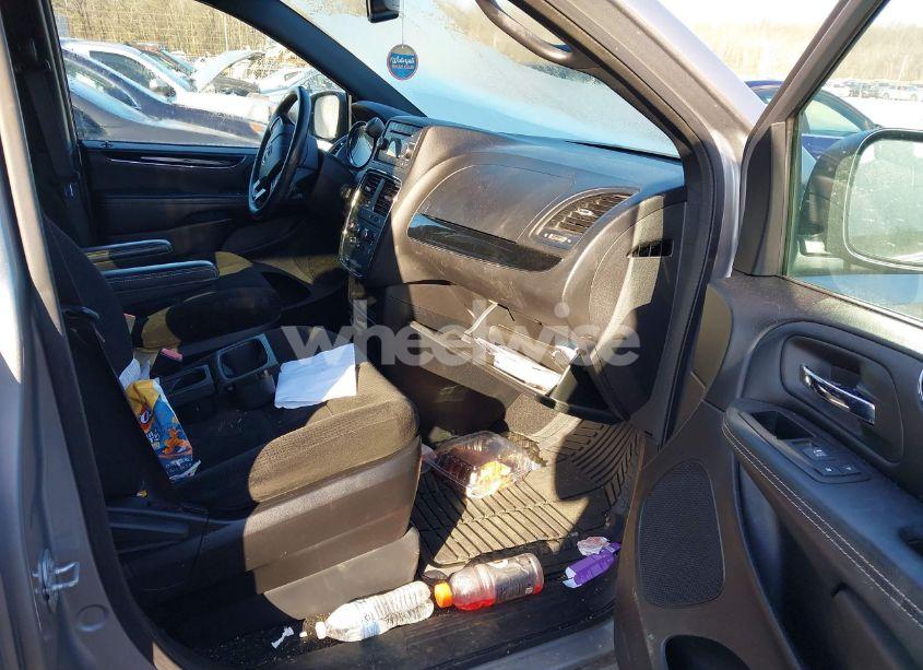 Photo 5 of 2016 Dodge Grand CARAVAN SE PLUS (VIN 2C4RDGBGXGR217926)