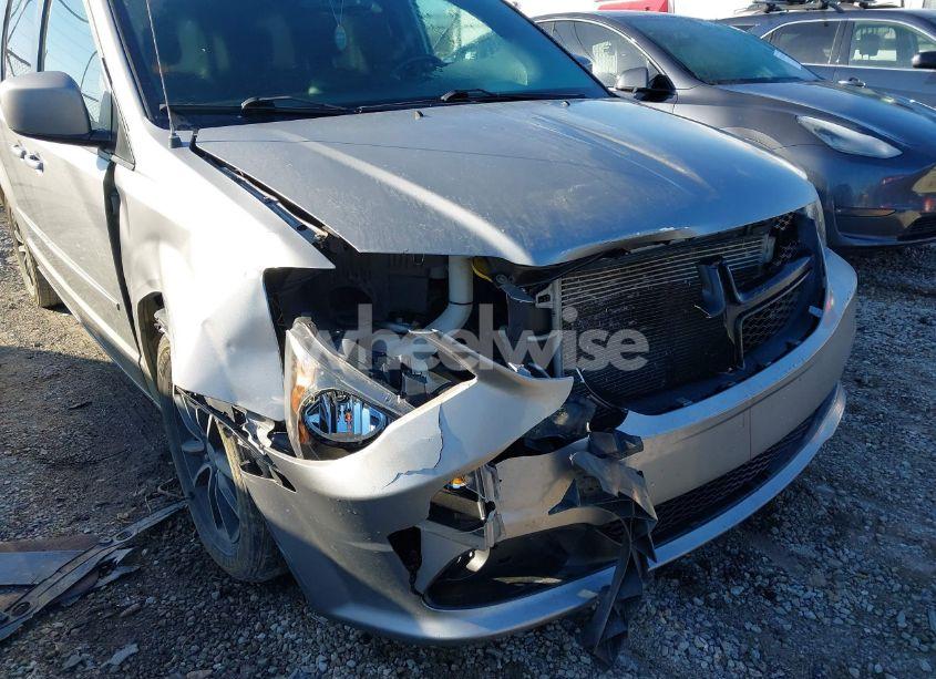 Photo 6 of 2016 Dodge Grand CARAVAN SE PLUS (VIN 2C4RDGBGXGR217926)