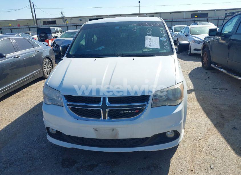 Photo 12 of 2016 Dodge Grand CARAVAN SE (VIN 2C4RDGBGXGR385470)