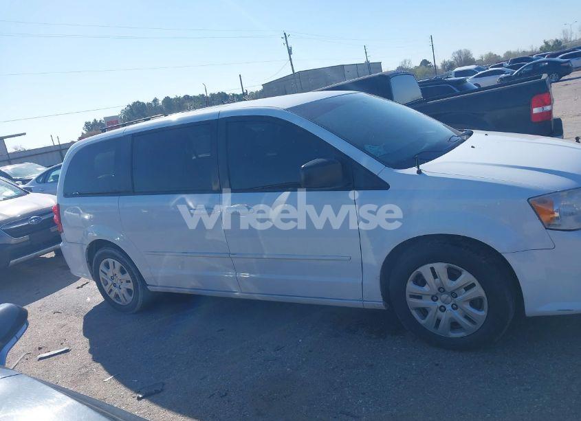 Photo 13 of 2016 Dodge Grand CARAVAN SE (VIN 2C4RDGBGXGR385470)