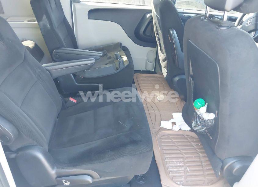 Photo 8 of 2016 Dodge Grand CARAVAN SE (VIN 2C4RDGBGXGR385470)