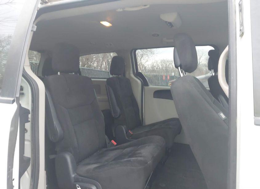 Photo 8 of 2016 Dodge Grand CARAVAN SE (VIN 2C4RDGBGXGR390863)