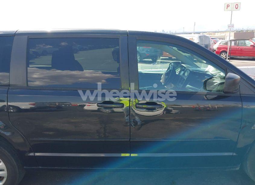 Photo 13 of 2017 Dodge Grand CARAVAN SE (VIN 2C4RDGBGXHR640846)