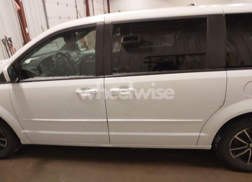 Photo 14 of 2017 Dodge Grand CARAVAN SE PLUS (VIN 2C4RDGBGXHR687679)