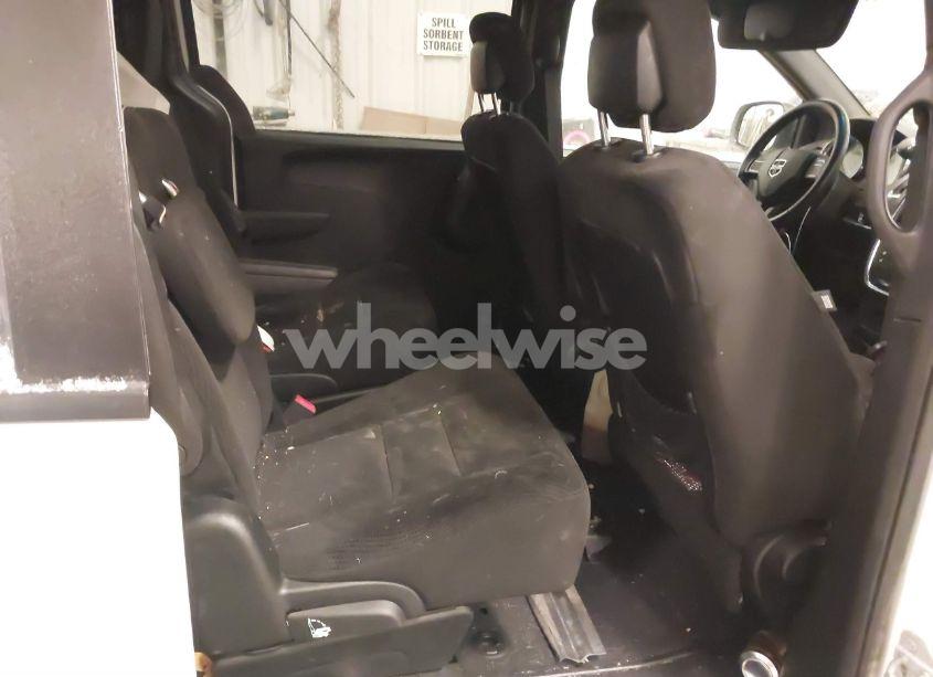 Photo 8 of 2017 Dodge Grand CARAVAN SE PLUS (VIN 2C4RDGBGXHR687679)