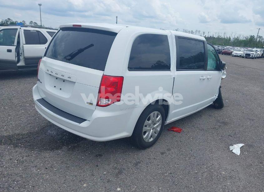 Photo 4 of 2018 Dodge Grand CARAVAN SE (VIN 2C4RDGBGXJR140949)