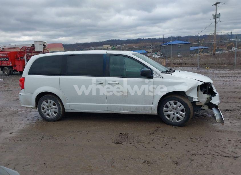 Photo 14 of 2018 Dodge Grand CARAVAN SE (VIN 2C4RDGBGXJR147836)