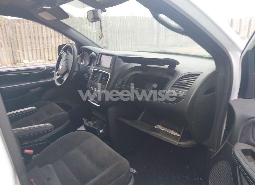 Photo 5 of 2018 Dodge Grand CARAVAN SE PLUS (VIN 2C4RDGBGXJR199032)