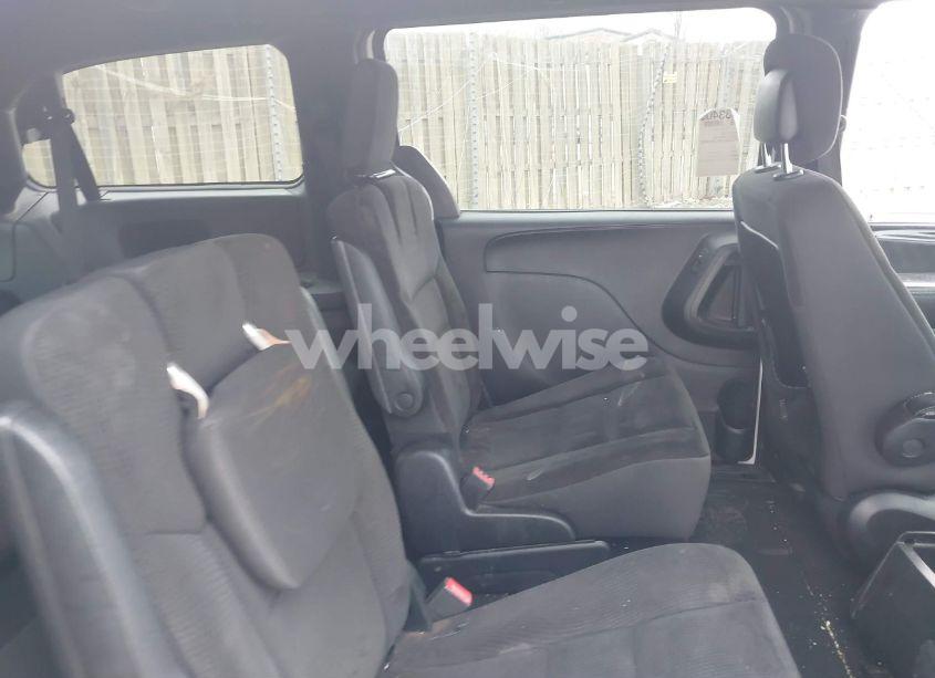 Photo 8 of 2018 Dodge Grand CARAVAN SE PLUS (VIN 2C4RDGBGXJR199032)