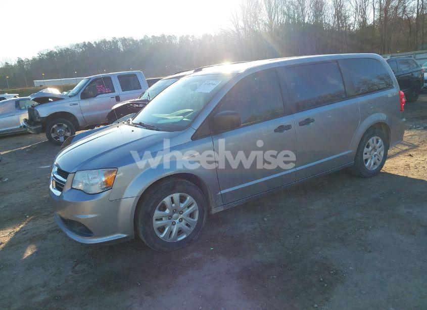 Photo 2 of 2019 Dodge Grand CARAVAN SE (VIN 2C4RDGBGXKR664507)