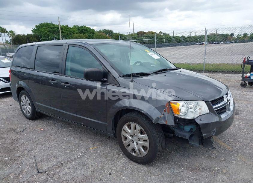 2019 Dodge Grand CARAVAN SE (VIN 2C4RDGBGXKR796974) main photo